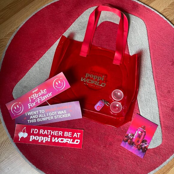 Poppy World NYC Pop Up Bag & accessories - Picture 1 of 4